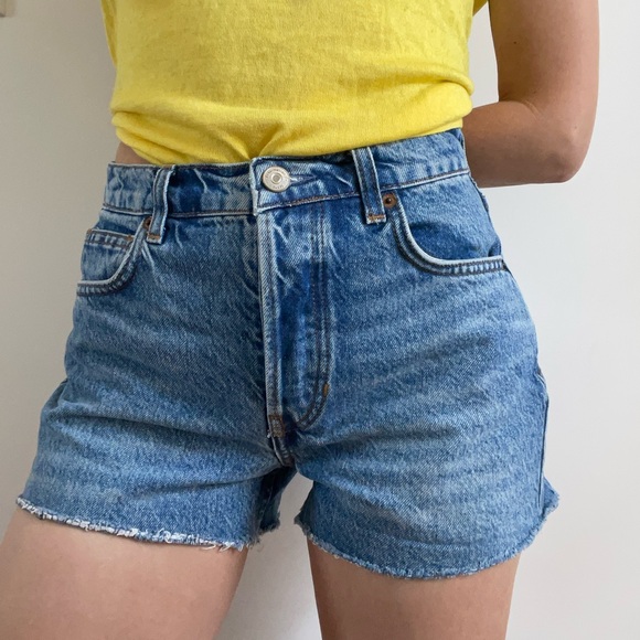 Reformation Charlie High Rise Jean Short in Colorado - Picture 3 of 7